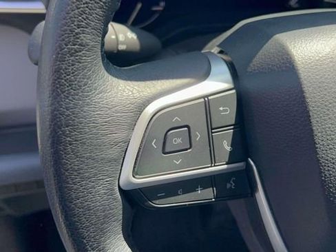 Used 2021 Toyota Sienna XLE AWD/4WD image 20