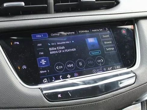 New 2025 Cadillac XT5 Luxury image 14