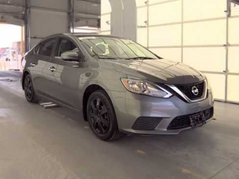 Used 2019 Nissan Sentra S FWD image 4