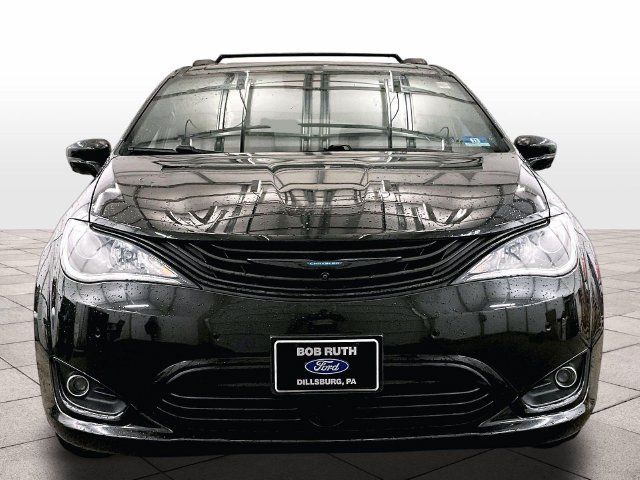 Used 2019 Chrysler Pacifica Limited w/ Advanced Safetytec Group FWD image 3