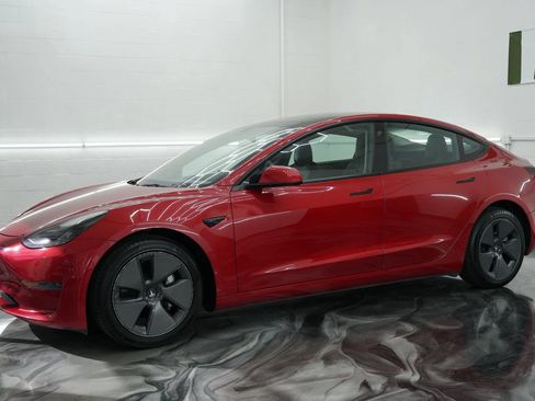 Used 2023 Tesla Model 3 Standard Range RWD image 13