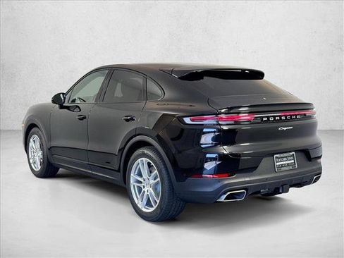 Used 2025 Porsche Cayenne Coupe AWD/4WD image 3