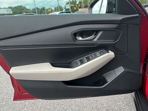 New 2025 Honda Accord SE image 22