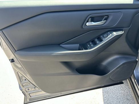 New 2026 Nissan Rogue SV AWD/4WD image 17