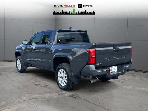 Certified 2024 Toyota Tacoma SR5 AWD/4WD image 3