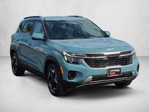 Used 2024 Kia Seltos EX FWD image 3