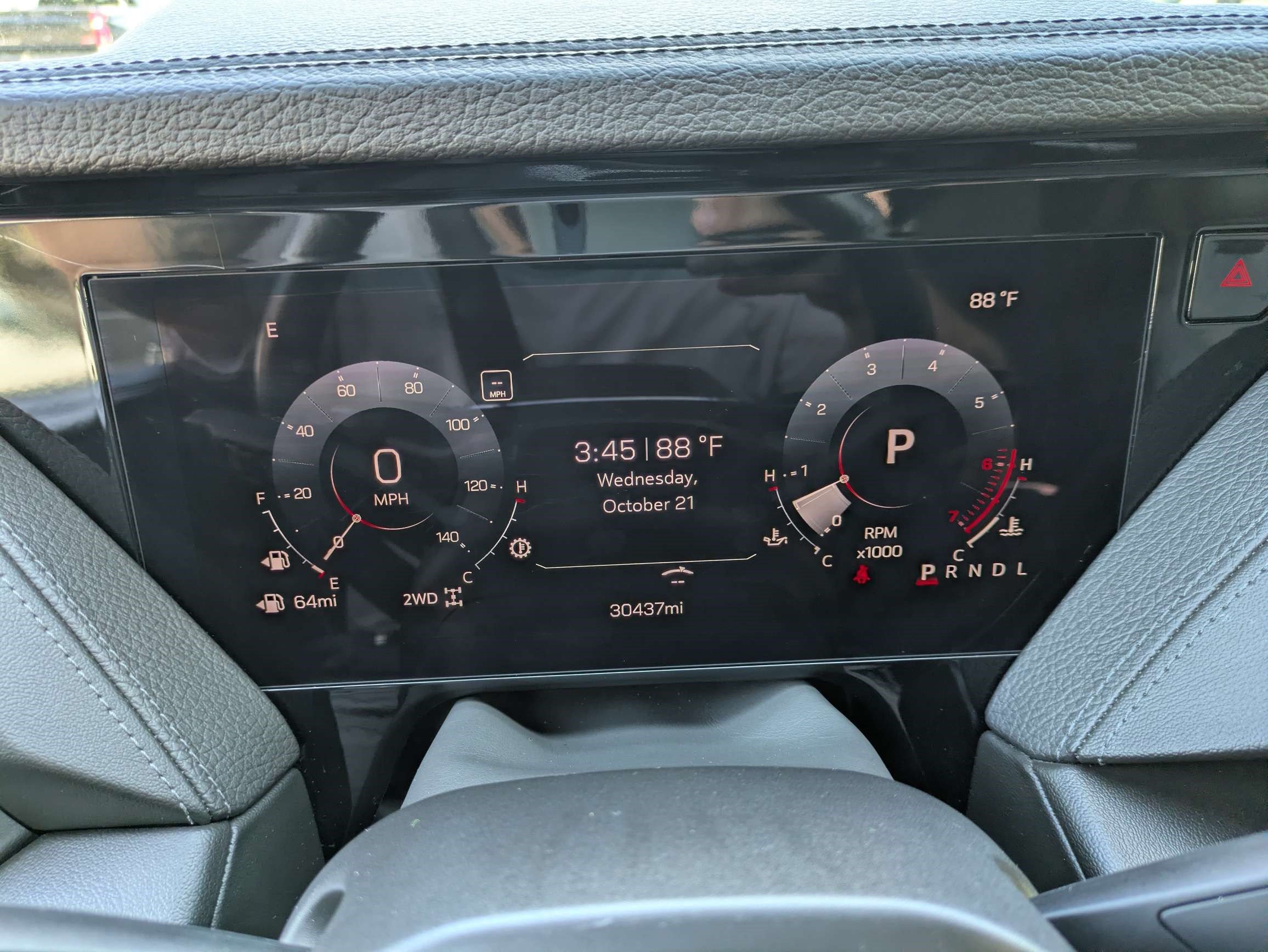 Used 2025 GMC Yukon XL Denali AWD/4WD image 25
