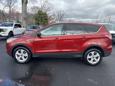 Used 2016 Ford Escape SE image 4