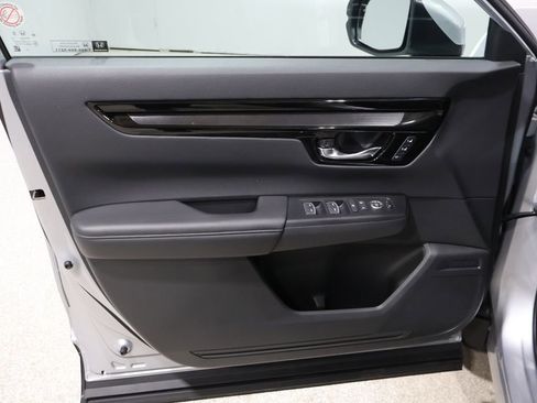 Used 2025 Honda CR-V EX-L image 12