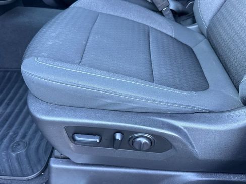 Used 2021 Chevrolet Silverado 1500 LT image 19