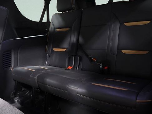 Used 2022 GMC Yukon XL AT4 w/ Max Trailering Package AWD/4WD image 28