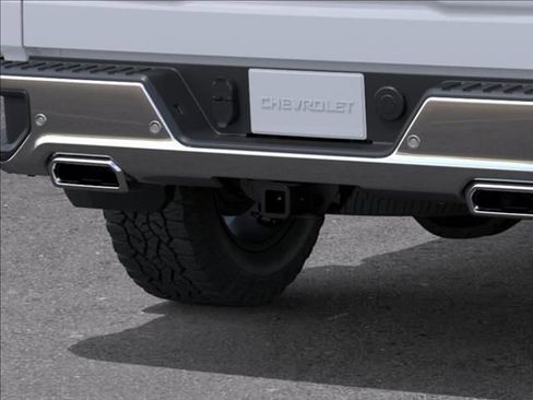 New 2026 Chevrolet Silverado 1500 LTZ w/ LTZ Premium Package AWD/4WD image 14