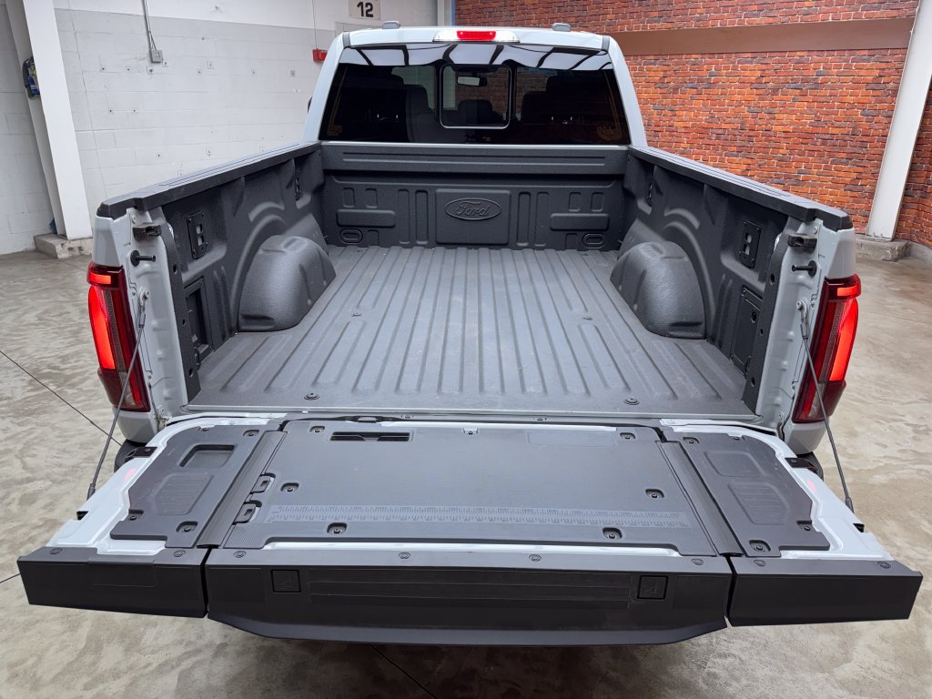 Used 2026 Ford F150 Lariat w/ Equipment Group 502A High AWD/4WD image 32