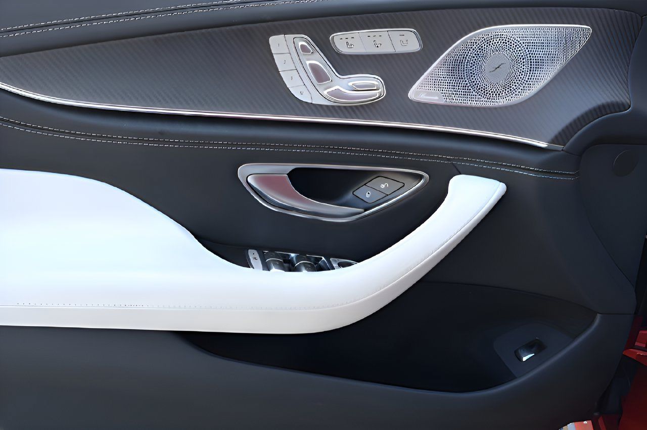Used 2024 Mercedes-Benz AMG GT 63 image 9