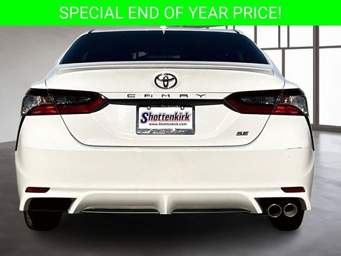 Used 2021 Toyota Camry SE image 5