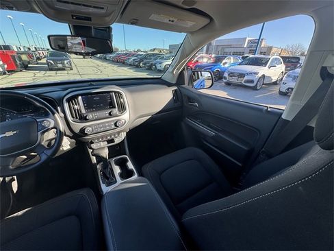 Used 2020 Chevrolet Colorado LT w/ Safety Package image 16
