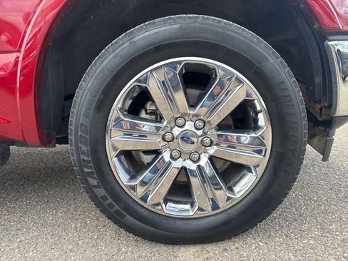 Used 2018 Ford F150 Lariat image 26