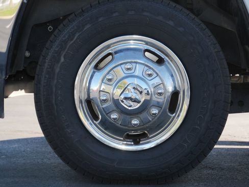 Used 2024 RAM 3500 Big Horn image 9