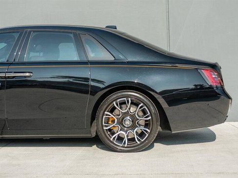Used 2022 Rolls-Royce Ghost Black Badge image 19