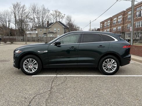Used 2018 Jaguar F-PACE Prestige image 38