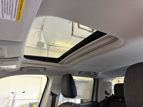 New 2025 Ford Maverick XLT w/ XLT Luxury Package image 25