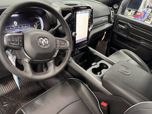 New 2025 RAM 4500 4x4 Crew Cab DRW w/ Laramie Trim Package image 4