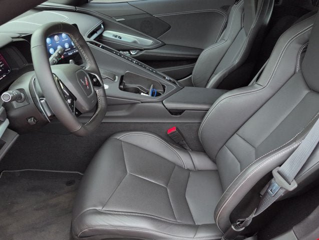 Used 2021 Chevrolet Corvette Stingray Coupe w/ Z51 Performance Package RWD image 18