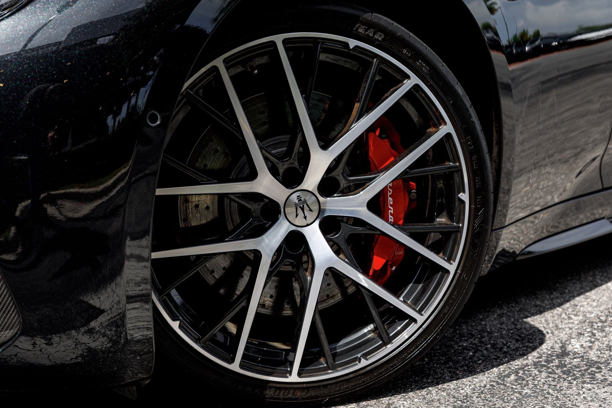 Used 2024 Maserati GranCabrio Trofeo AWD/4WD image 46