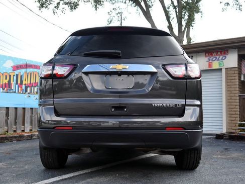 Used 2014 Chevrolet Traverse LS FWD image 24
