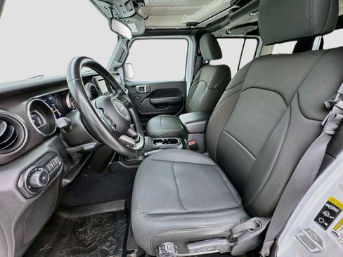 Used 2021 Jeep Wrangler Unlimited Sport AWD/4WD image 13