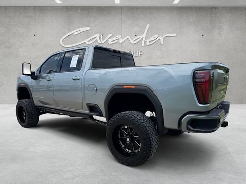 Used 2024 GMC Sierra 2500 AT4 w/ AT4 Premium Plus Package AWD/4WD image 14