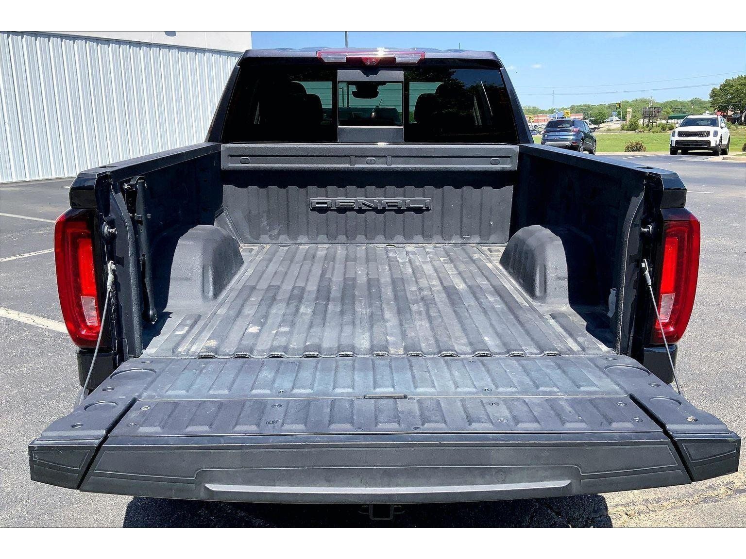 Used 2024 GMC Sierra 1500 Denali AWD/4WD image 27