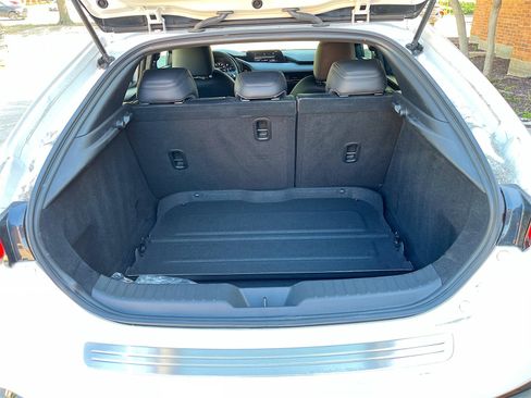 Used 2024 MAZDA MAZDA3 s image 25