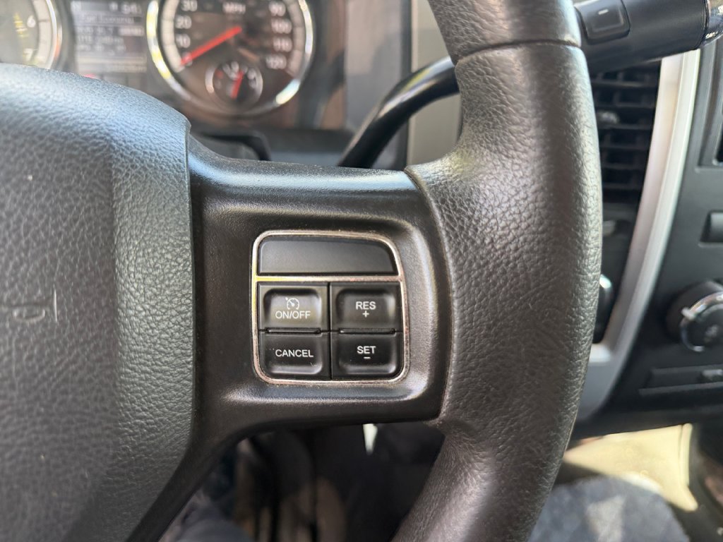 Used 2012 RAM 1500 Classic SLT AWD/4WD image 17