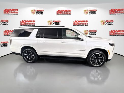 Used 2025 Chevrolet Suburban RST w/ Comfort Package AWD/4WD image 19