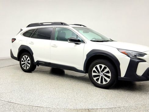 Used 2024 Subaru Outback Premium image 3