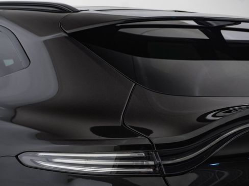 Used 2023 Aston Martin DBX AWD/4WD image 13