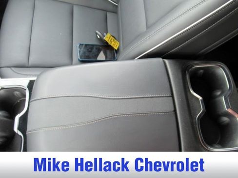 Used 2025 Buick Enclave Preferred FWD image 30