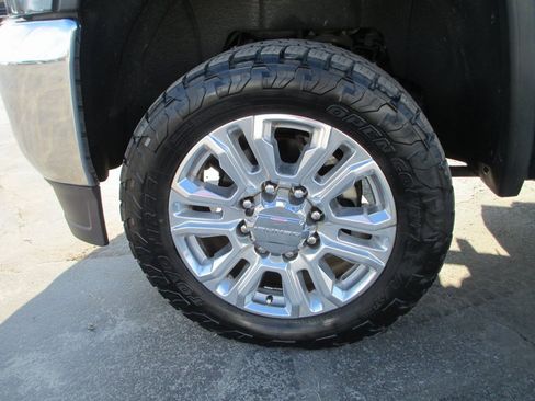 Used 2019 GMC Sierra 3500 SLT w/ Duramax Plus Package image 12