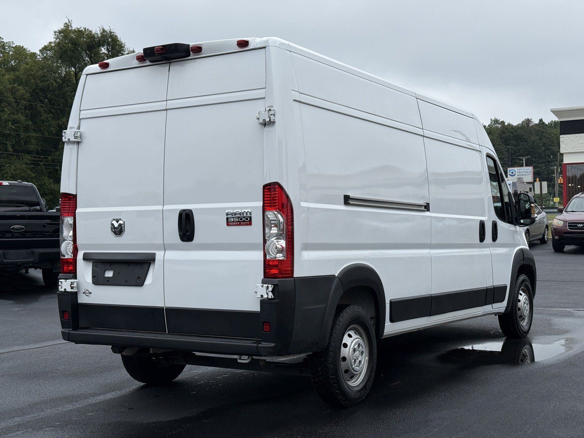 Used 2023 RAM ProMaster 2500 FWD image 7