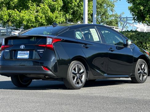 Used 2022 Toyota Prius L Eco image 4