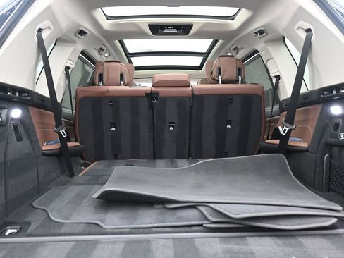 Used 2022 BMW X7 xDrive40i w/ Executive Package image 25