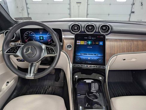 Certified 2026 Mercedes-Benz GLC 300 4MATIC image 18