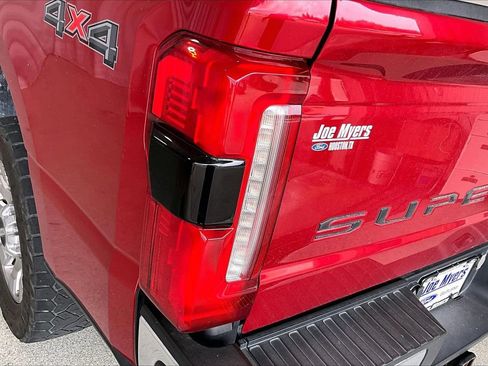 Used 2023 Ford F250 Lariat w/ Lariat Ultimate Package AWD/4WD image 13