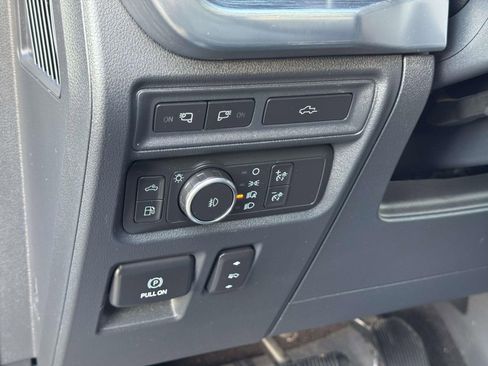 Used 2022 Ford F150 Lariat w/ Max Trailer Tow Package image 18