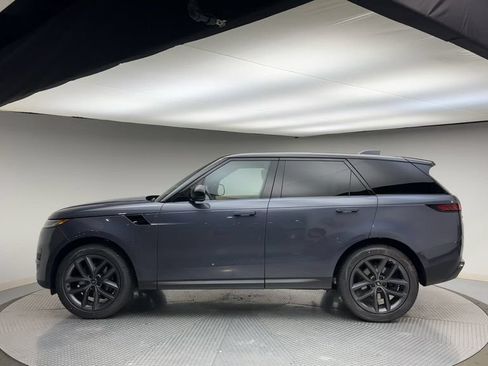 Used 2024 Land Rover Range Rover Sport SE AWD/4WD image 5