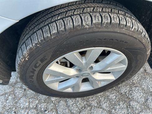 Used 2014 Nissan Murano S image 7