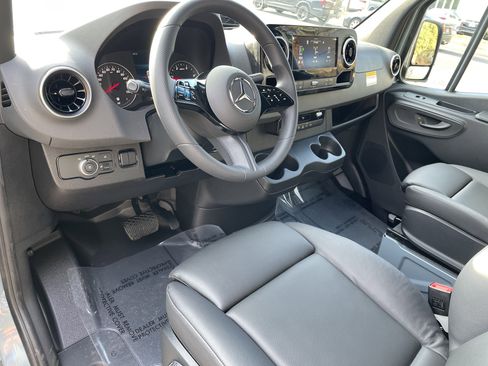 New 2026 Mercedes-Benz Sprinter 2500 image 22