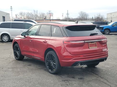 New 2026 Lincoln Corsair Premiere image 3