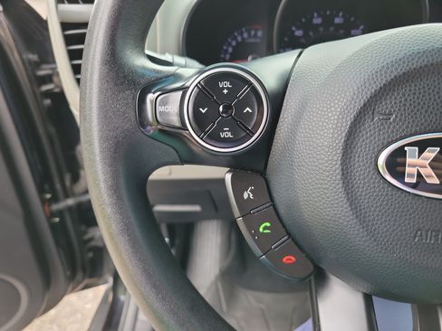 Used 2019 Kia Soul FWD image 13